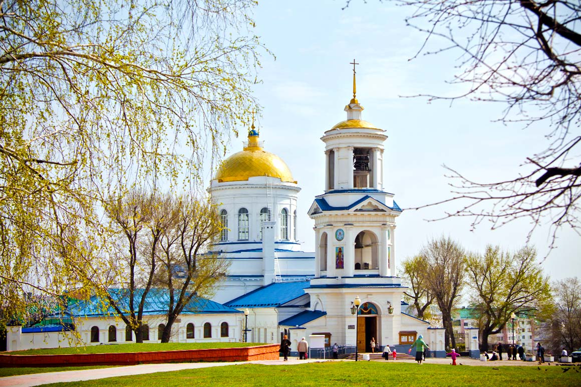 Воронежская церковь. Покровская Церковь Воронеж. Воронеж Покровский собор Воронеж. Храм Покрова Пресвятой Богородицы Воронеж. Покровский кафедральный собор.